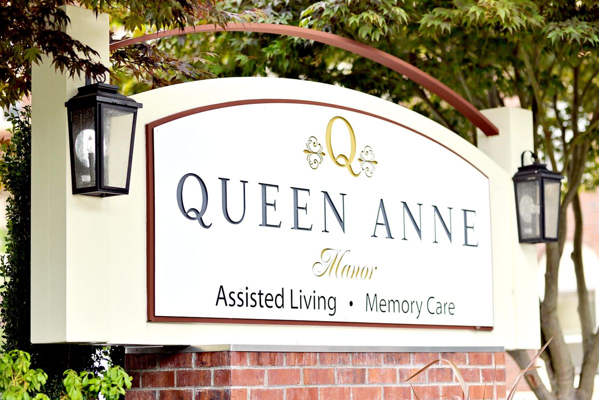 Queen Anne Manor