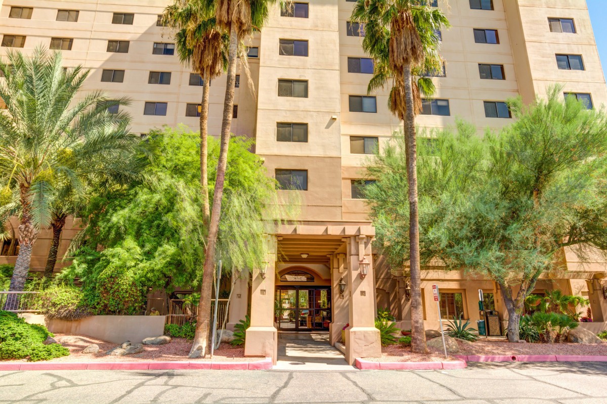 Courtyard Towers