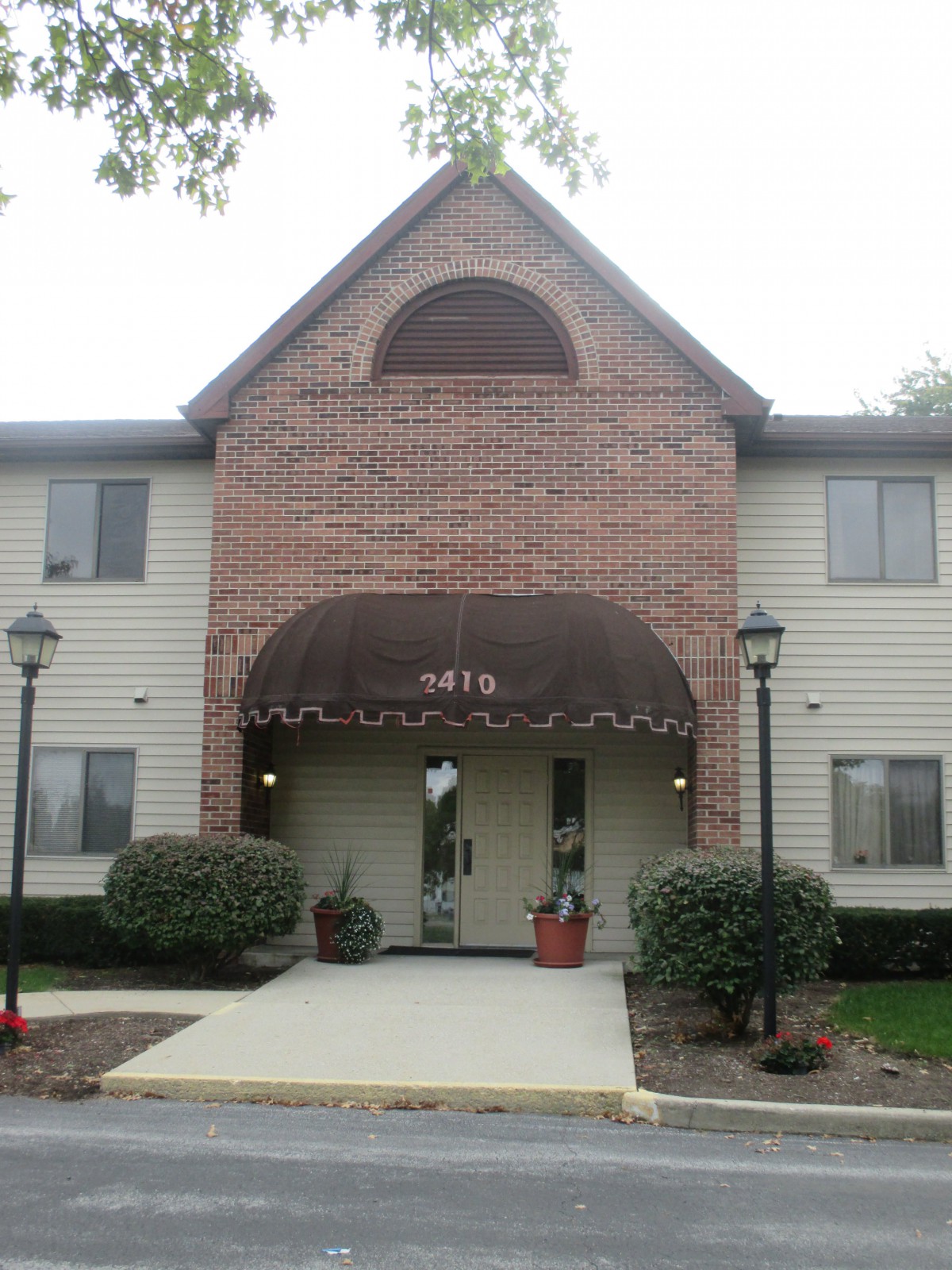 Brentwood Senior Apartments