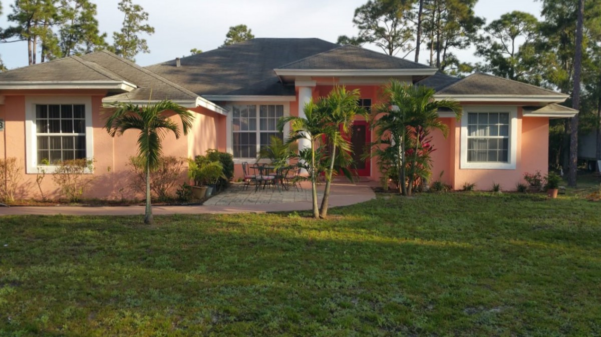Palms Royale LLC