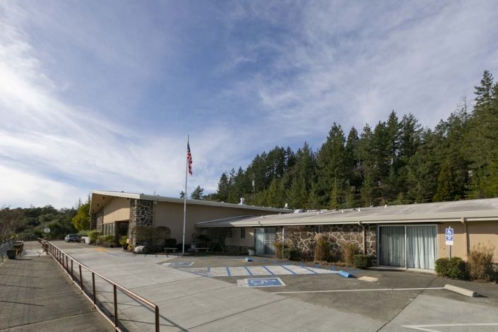 Cloverdale Healthcare Center