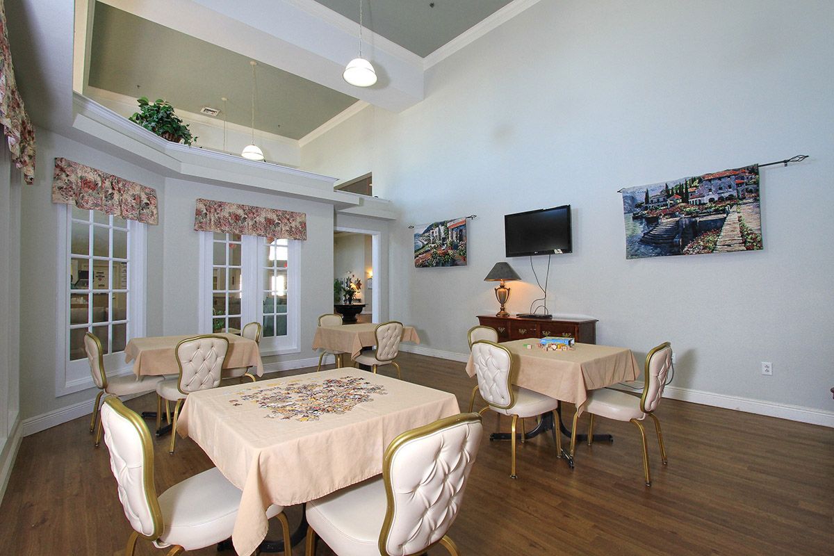 Gulf Breeze Courtyard