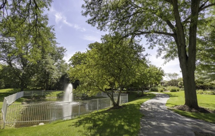Alden Long Grove Rehab & Healthcare Center