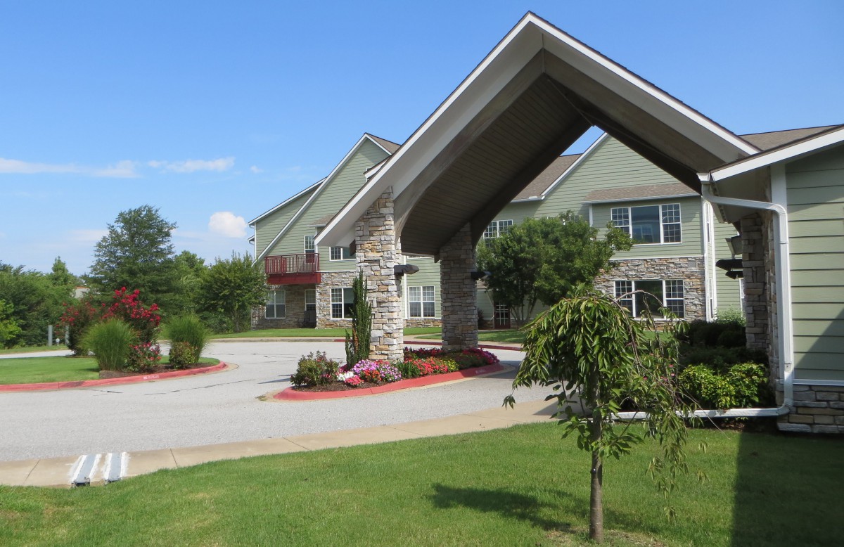 The Plaza at Highlands Crossing