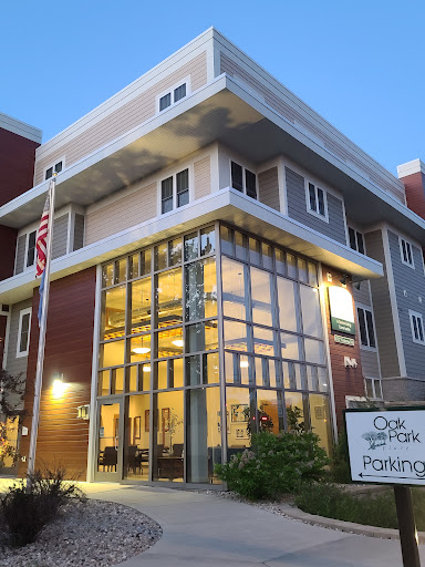 Oak Park Place Of Nakoma