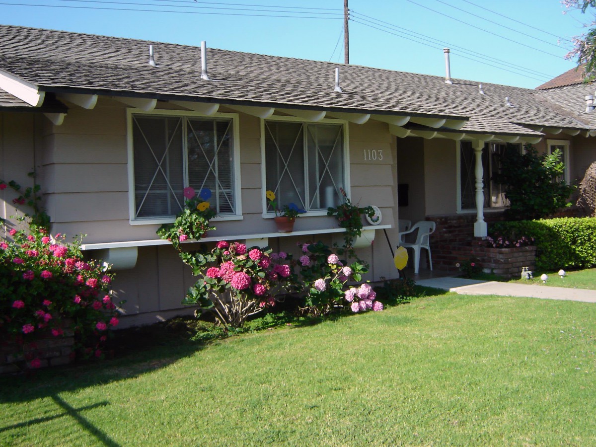 Country Gardens Terrace