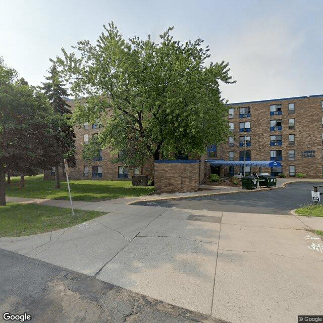 Labor Plaza Apartments