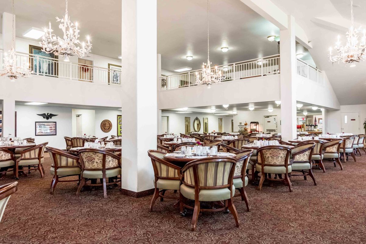 Holiday Rosewood Estates