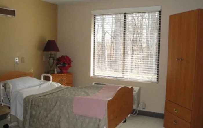 Four Oaks Health Care Center