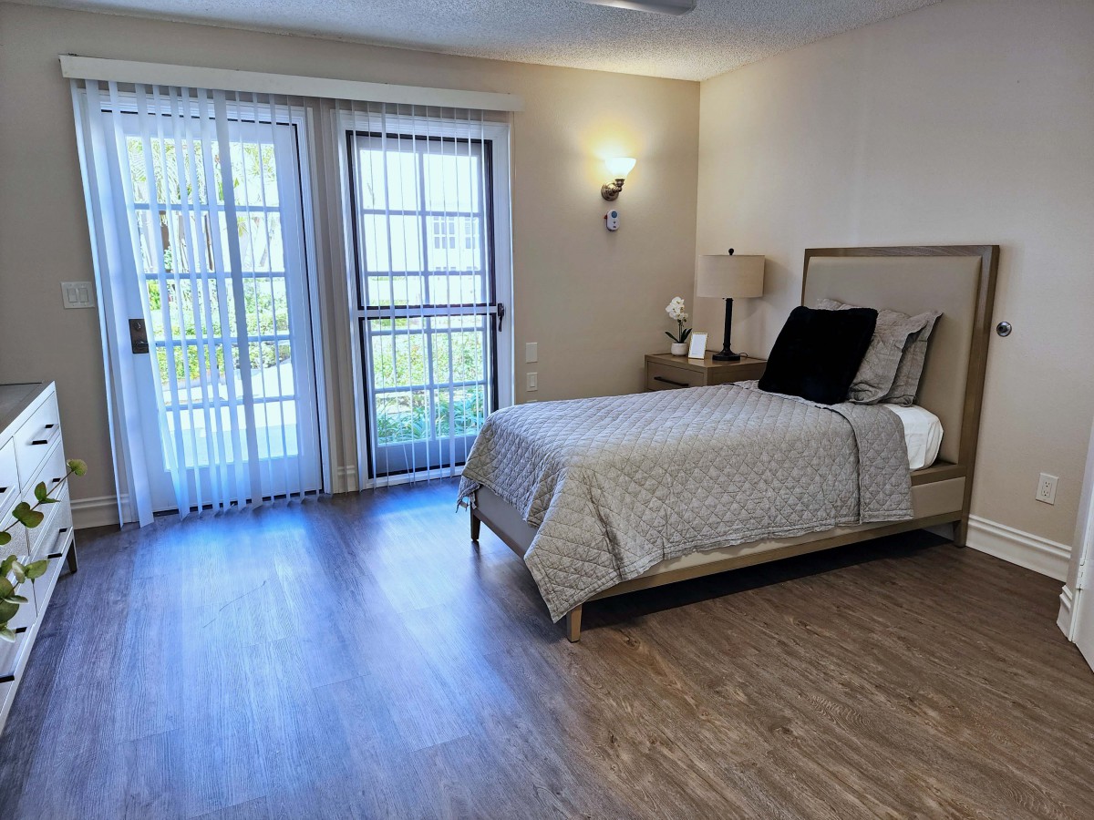 Crescent Landing at Fullerton Memory Care