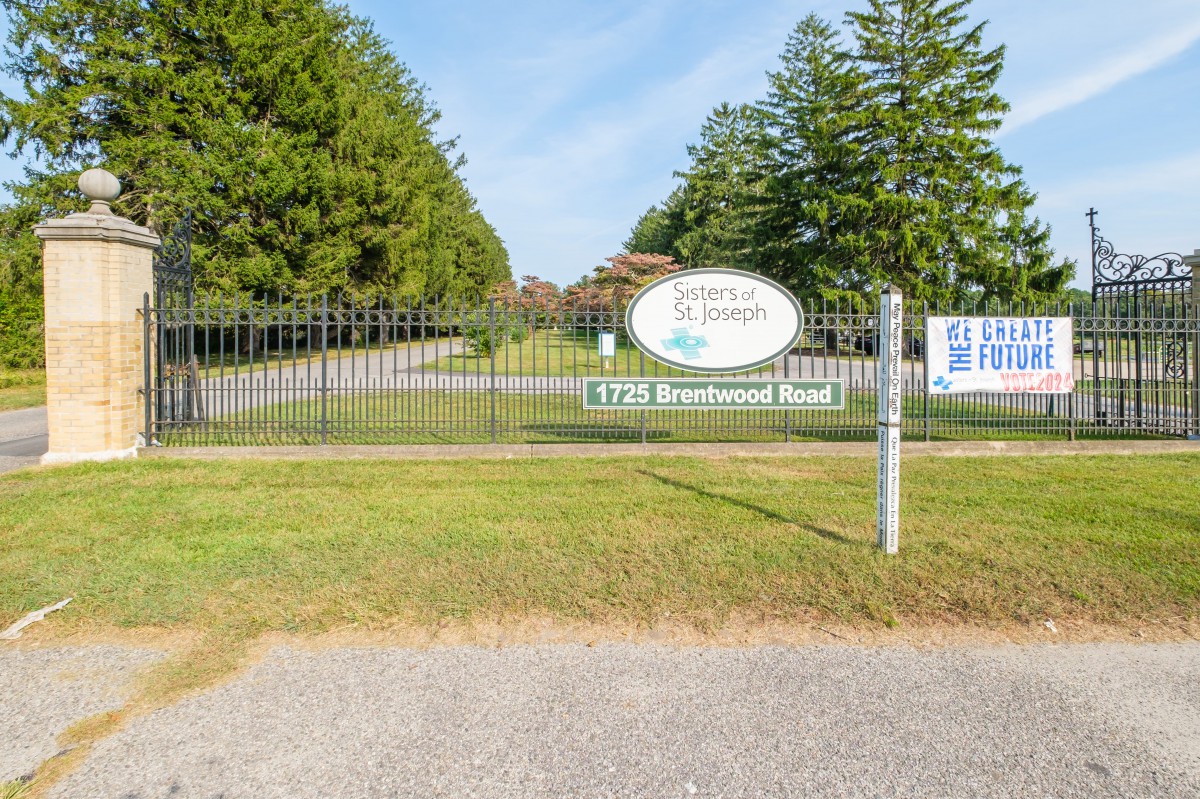 Maria Regina Residence