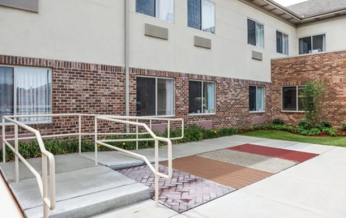 Manorcare Health Services-Monroeville