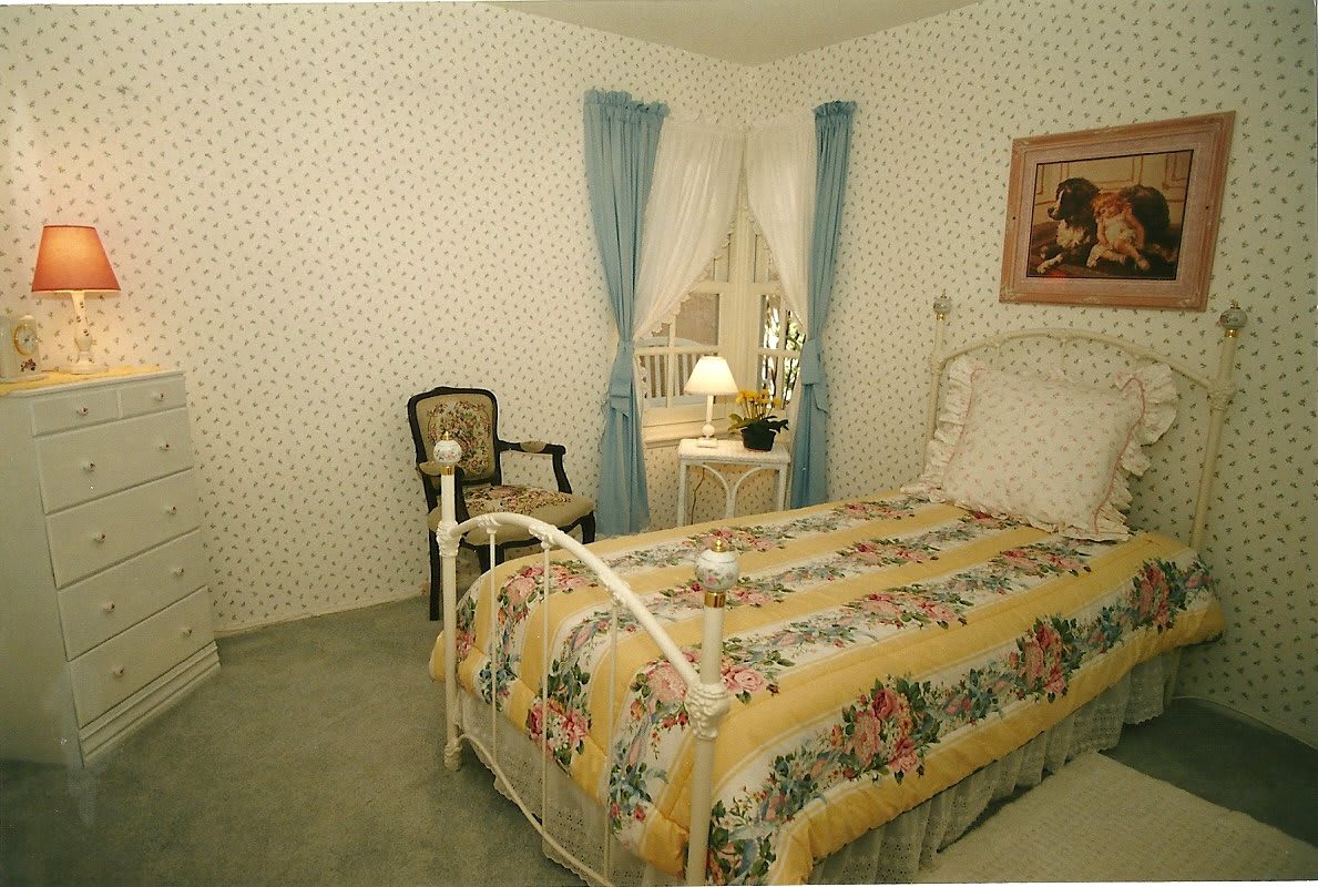 Lake Forest Country Home 2