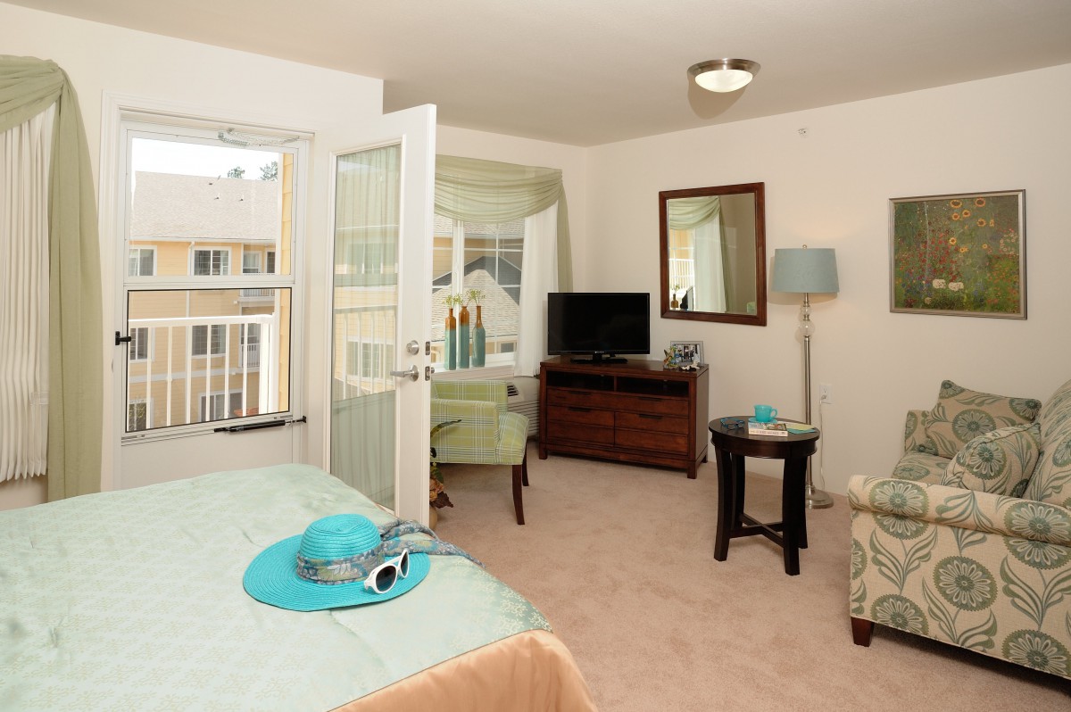 Whispering Pines Gracious Retirement Living