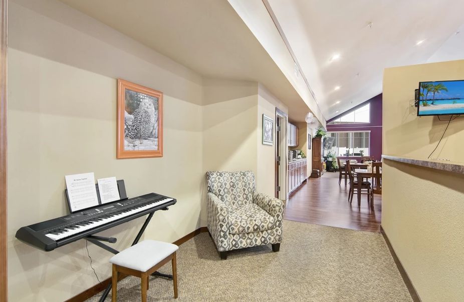 Suite Living Senior Care - North St. Paul
