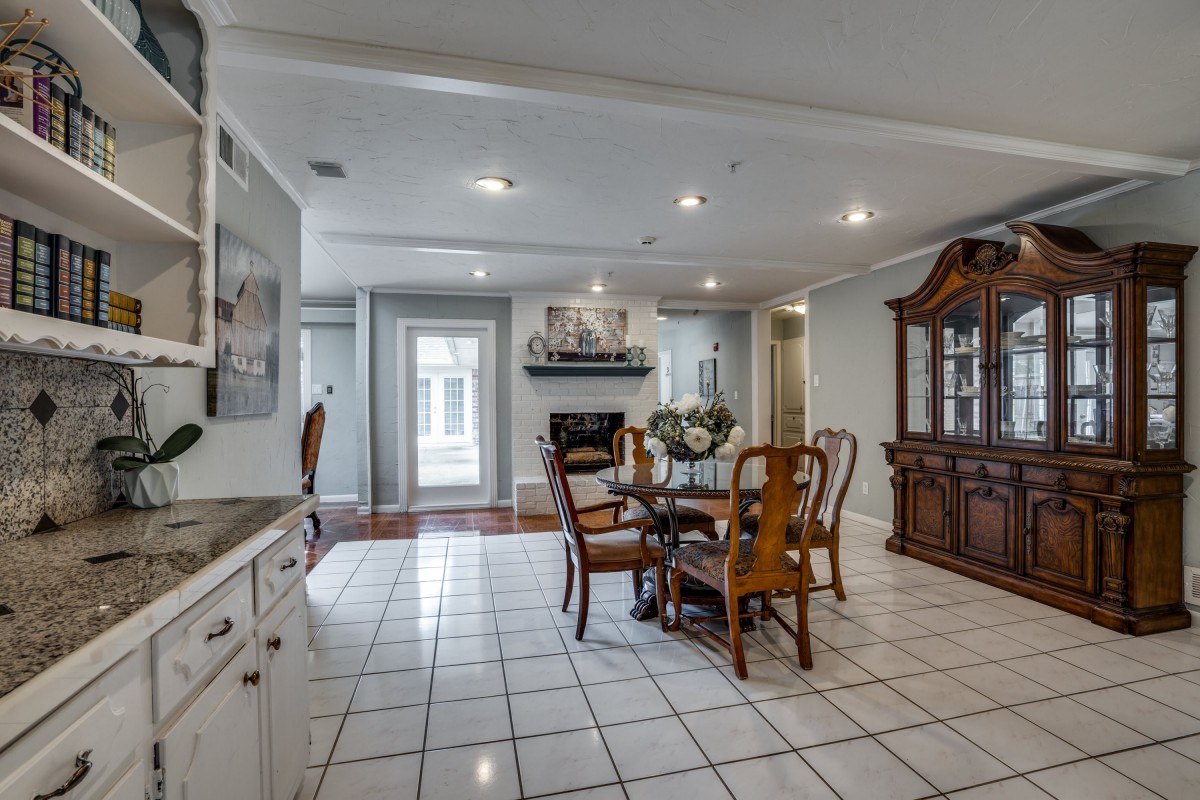 Silver Leaf Assisted Living at Royal Lane