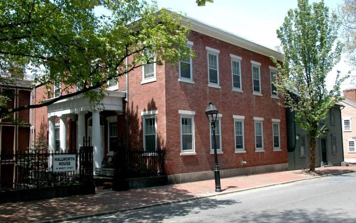 Hallworth House