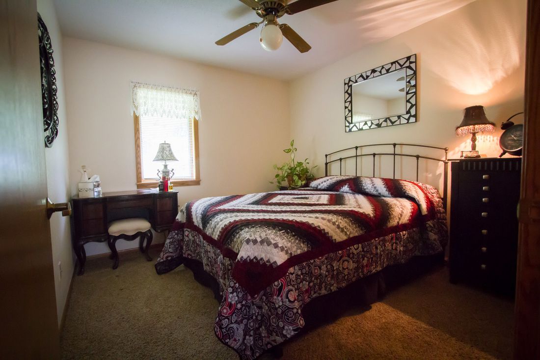 Pleasantview Home