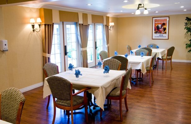 Canyon Oaks Nursing And Rehabilitation Center