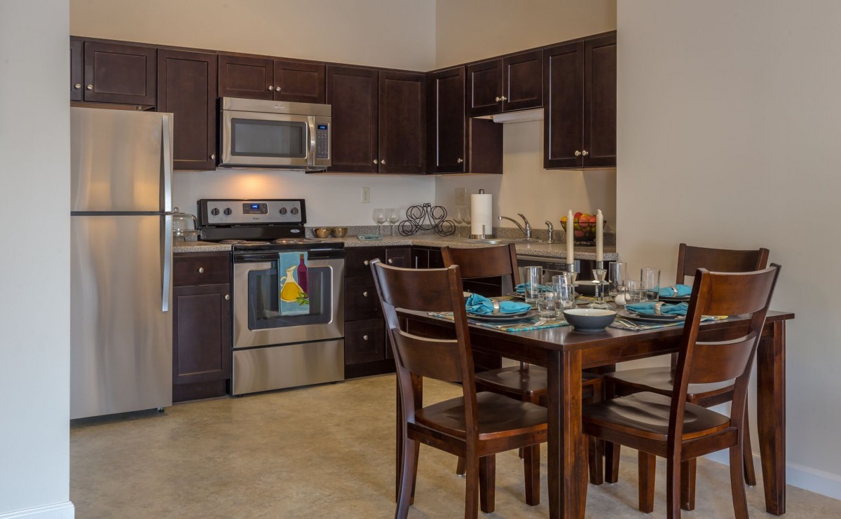 Stonebrook Village at Windsor Locks