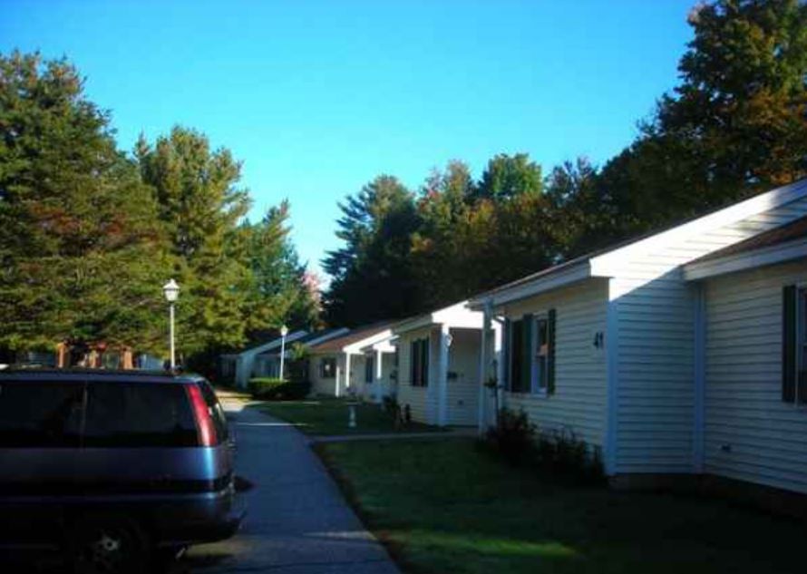 Pinecrest Apartments