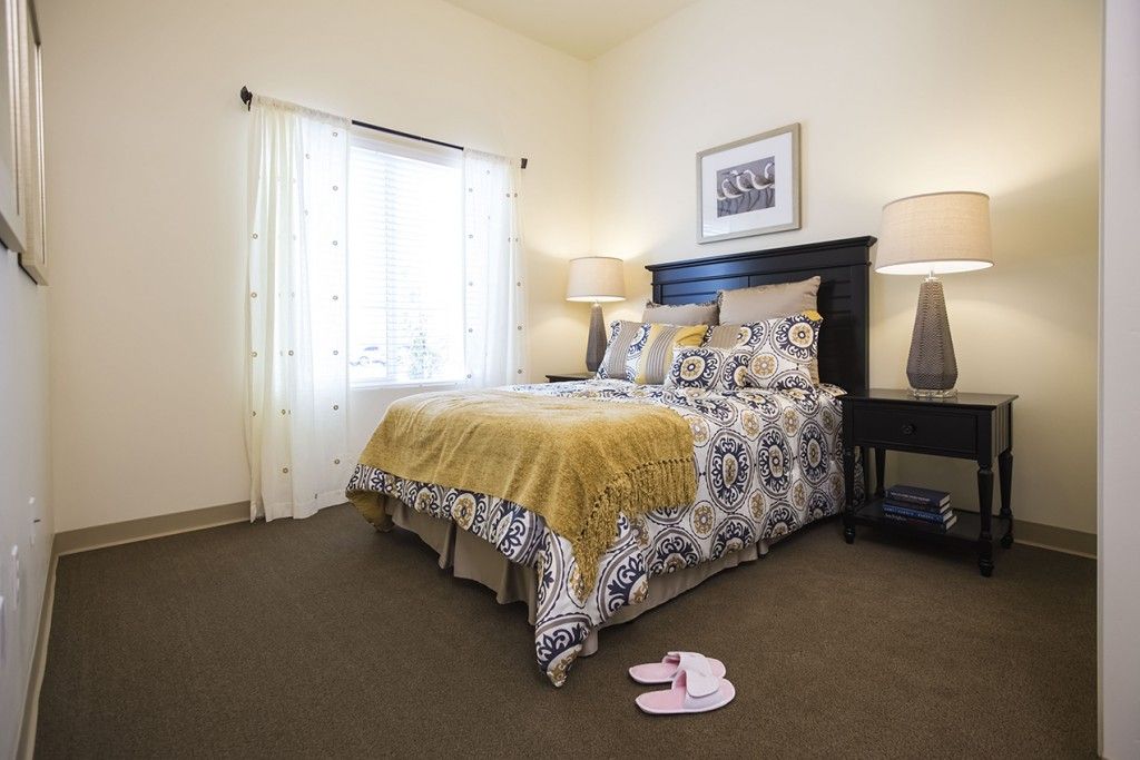 The Pointe At Summit Hills