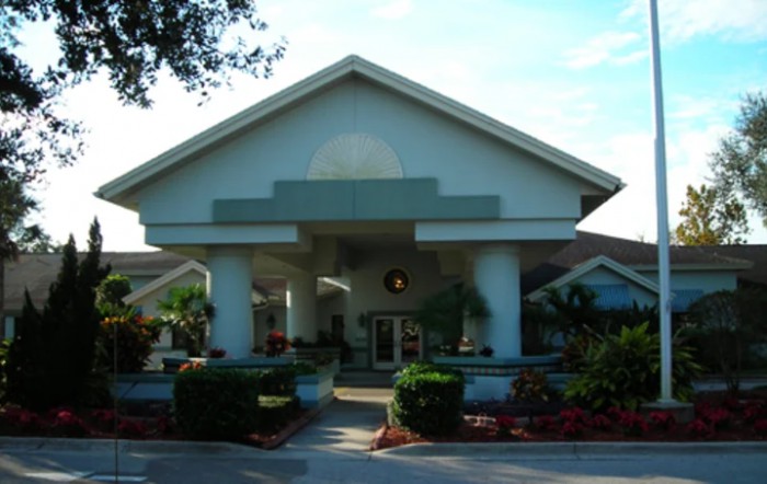 Royal Oaks Nursing And Rehab Center