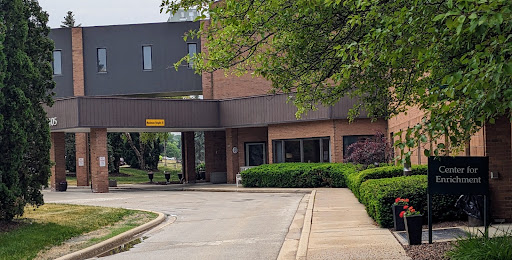 Clement Manor