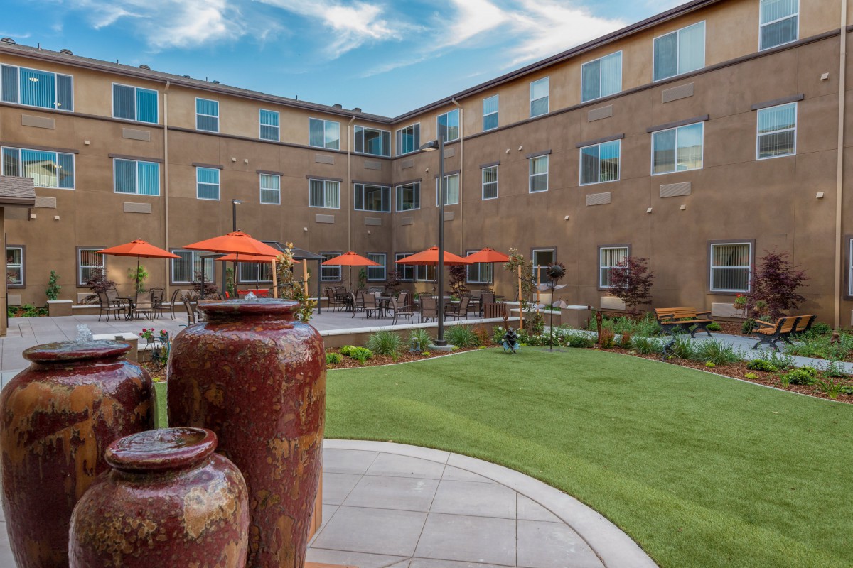 Carlton Plaza Of Davis