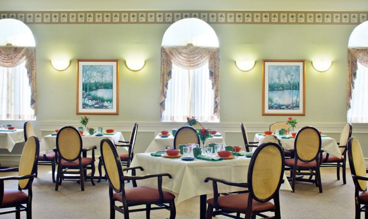 Willow Manor