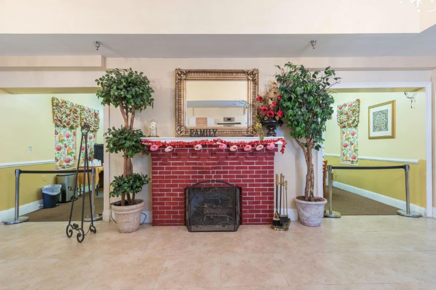Colonial Assisted Living