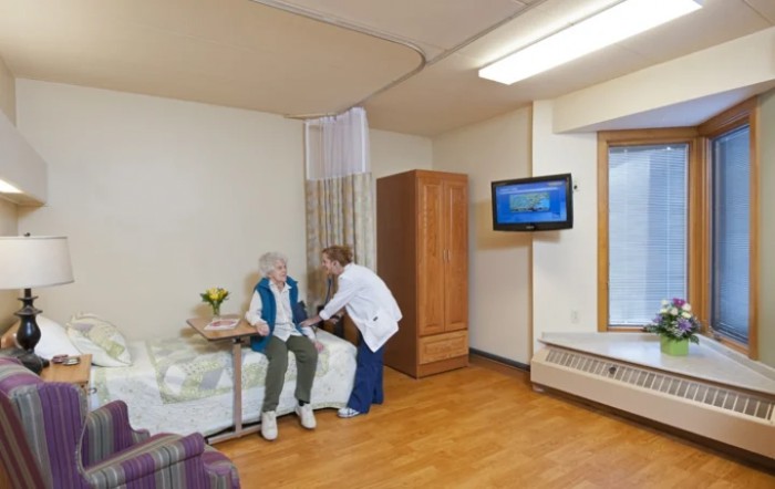 Lake Woods Nursing & Rehabilitation Center