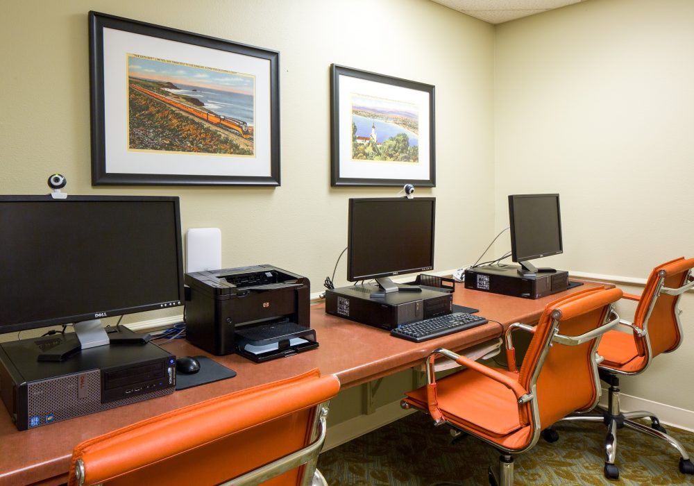 Fairwinds West Hills