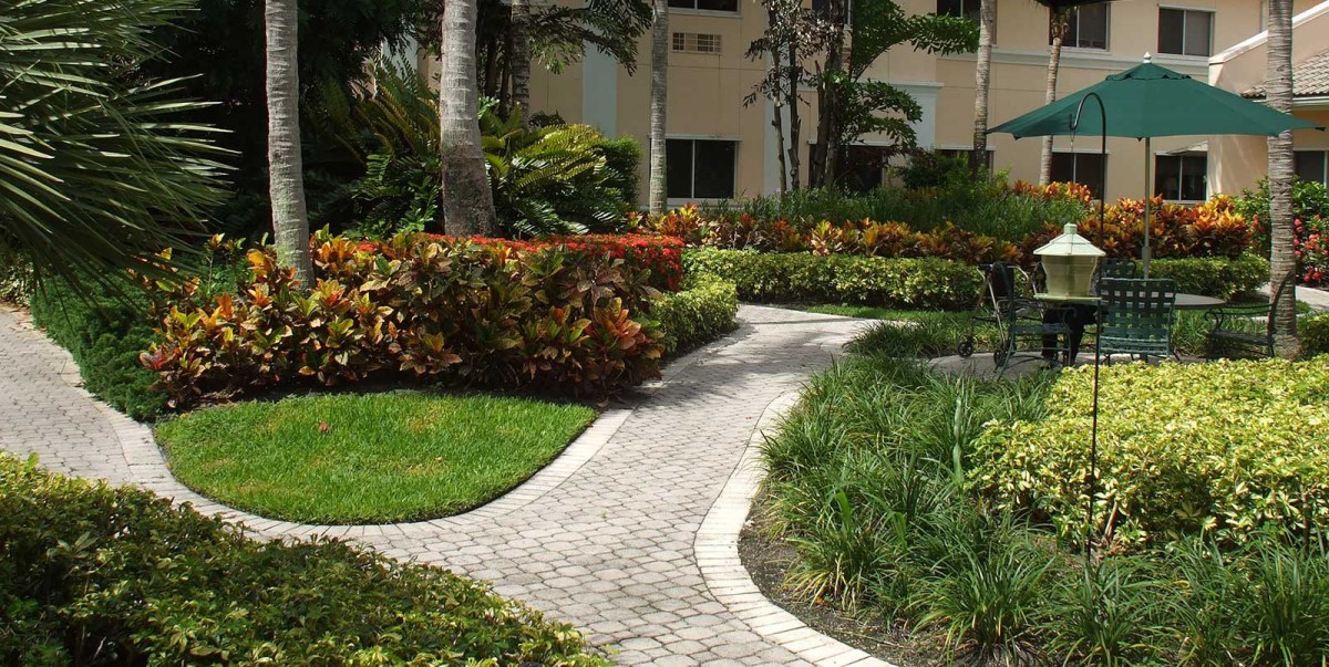 Courtyard Gardens of Jupiter