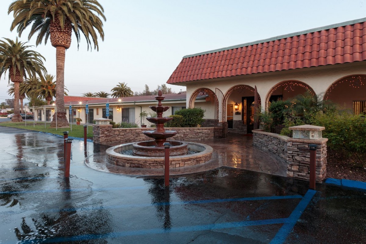 Villa Las Palmas Healthcare Center