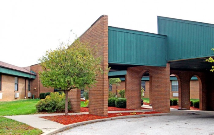 Crestwood Health Care Center