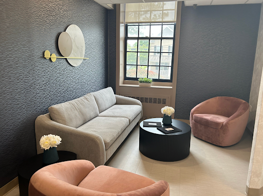 Briarleaf Nursing And Conval Center