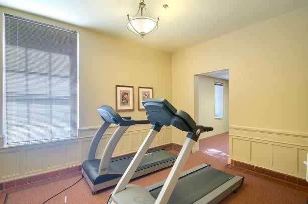 Senior Suites Joliet
