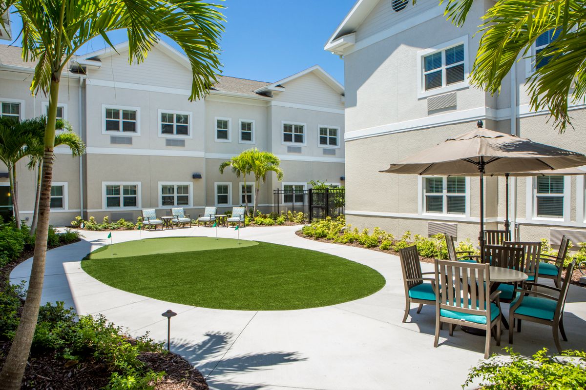 Heritage Oaks of Englewood