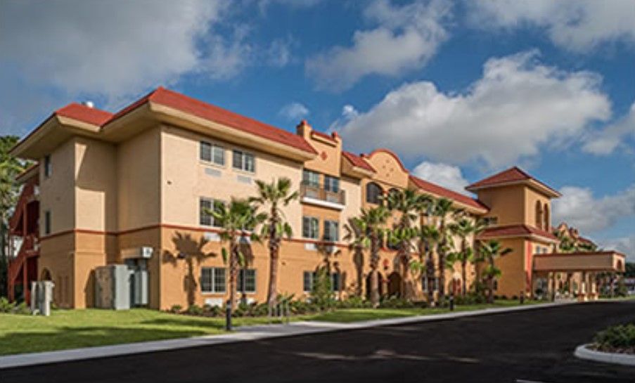 Seasons Largo