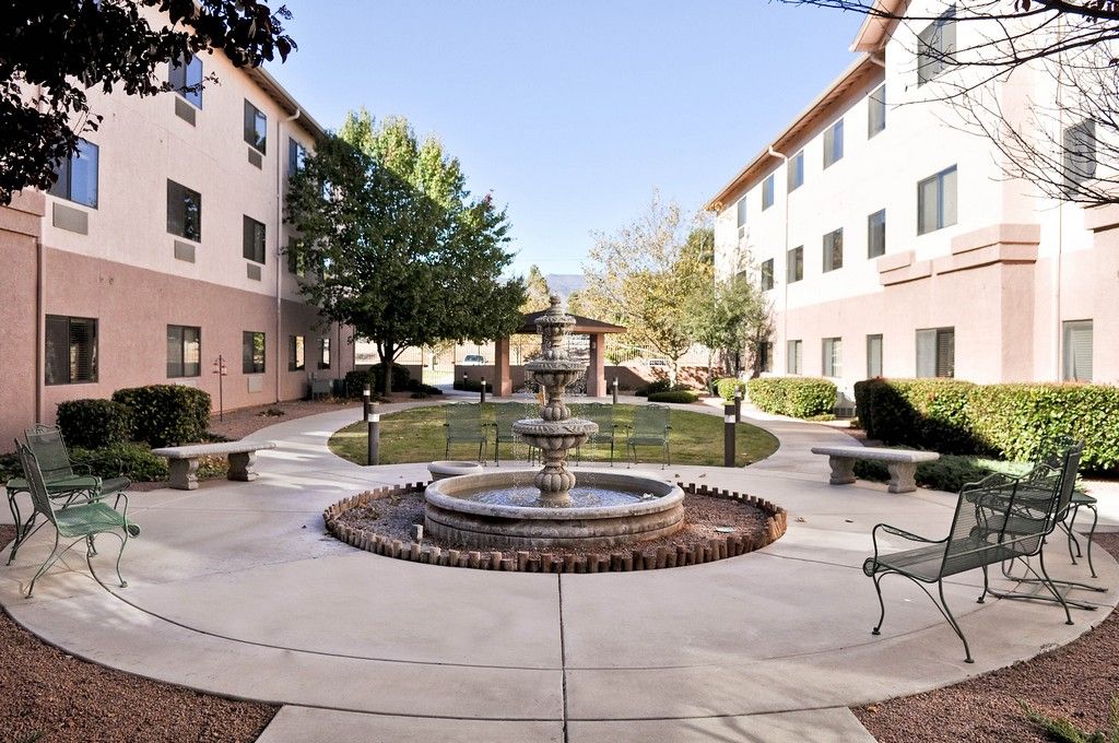 Cottonwood Village