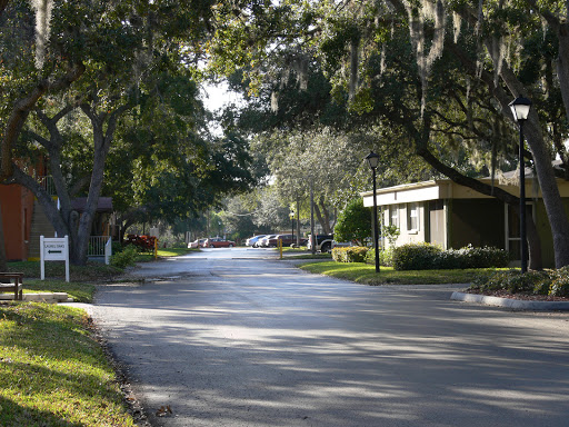Oak Manor Healthcare & Rehabilitation Center