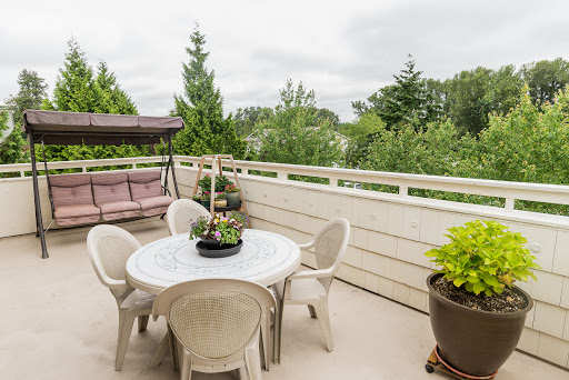 Riverside East Retirement
