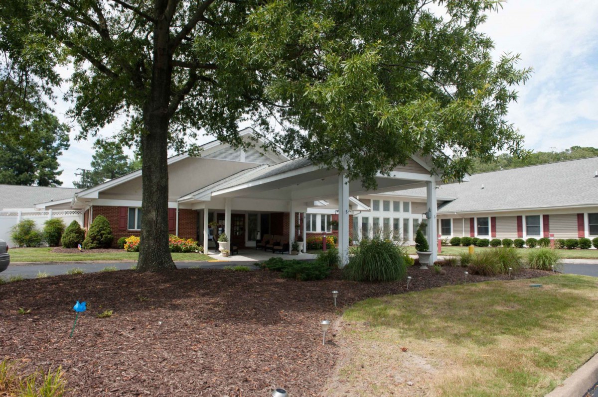 Commonwealth Senior Living at Churchland House