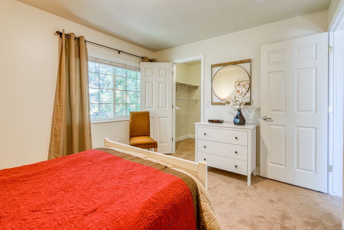 Pacifica Senior Living Millcreek