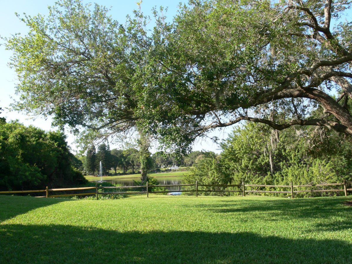 Oak Manor Senior Living Community