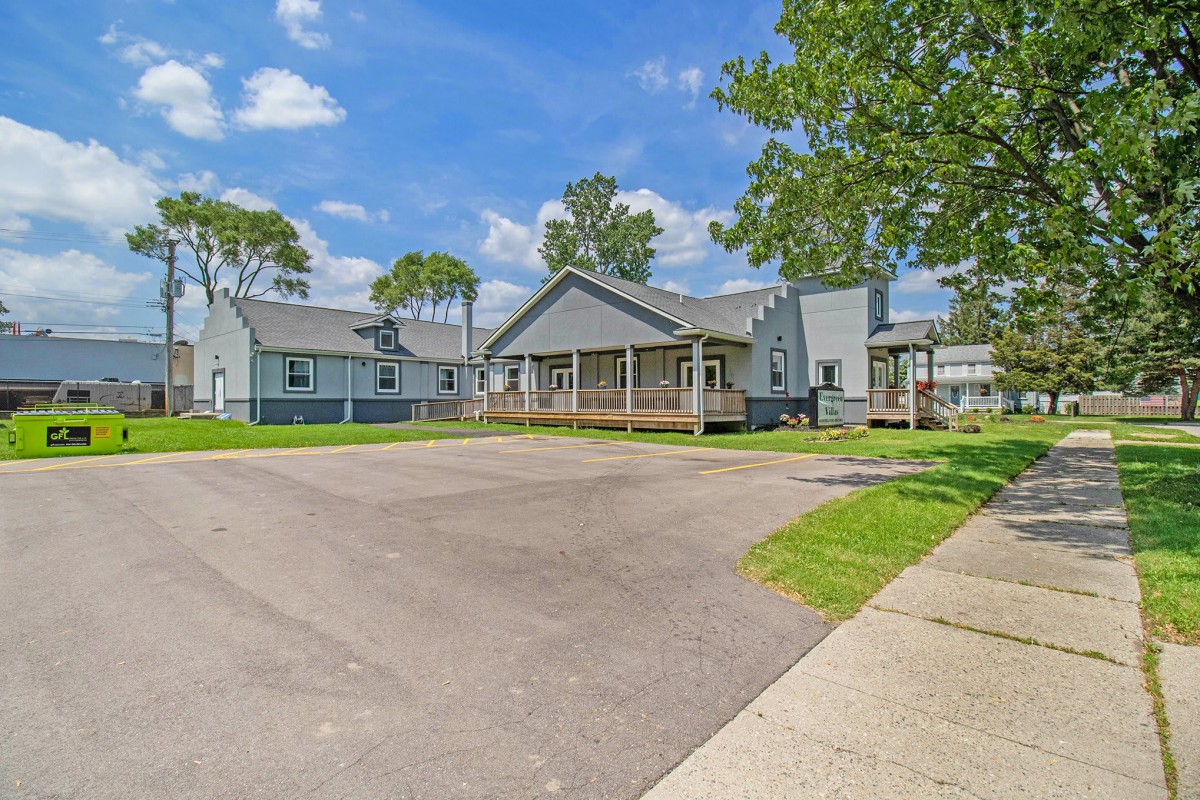 Evergreen Villas