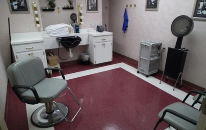 Colonial Heights Health Care Center