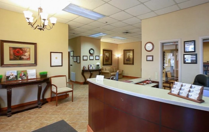 Life Care Center Of Yuma