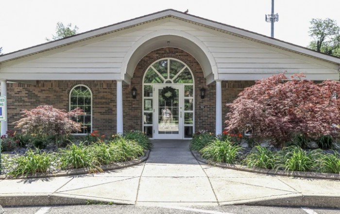 Signature Healthcare Of East Louisville